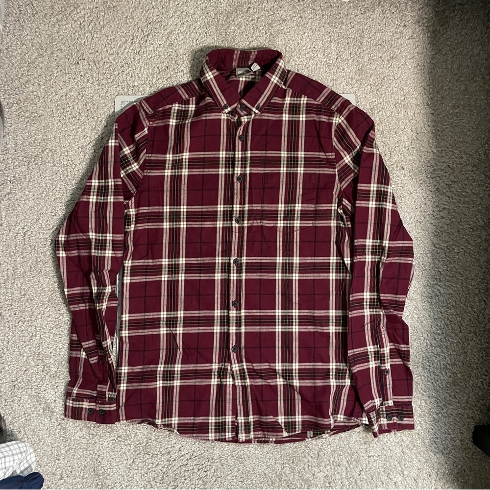 ASOS RED FLANNEL
SIZE M
